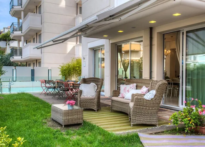 Residenza D-place Ponchielli 아파트 리치오네