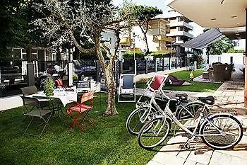 Residenza D-place Ponchielli 아파트 리치오네
