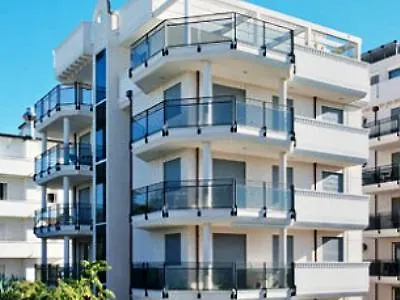 아파트 Residenza D-place Ponchielli 리치오네